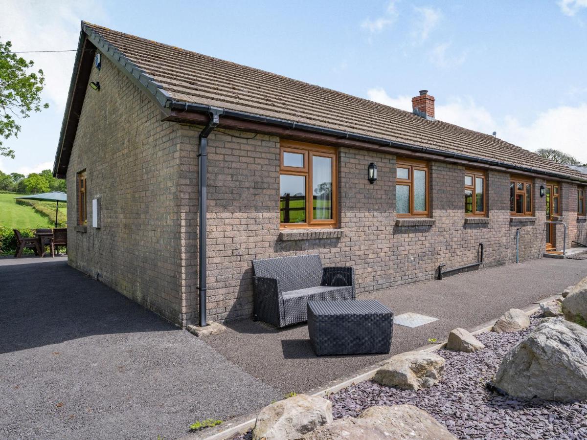 Yr Hen Ffald Llanedy 外观 照片